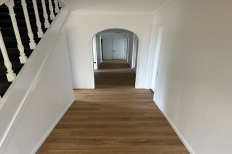 Photo of property in 258 Glamorgan Drive, Northcross, Auckland, 0630