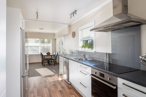 Photo of property in 31 Fulford Street, New Plymouth, 4310