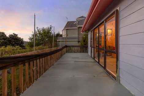 Photo of property in 17 Kinloch Place, Papakowhai, Porirua, 5024