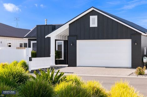 Photo of property in 14 Astelia Lane, Papamoa Beach, Papamoa, 3118