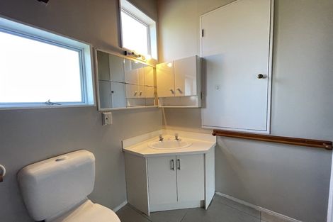 Photo of property in 2/26 Richards Avenue, Forrest Hill, Auckland, 0620