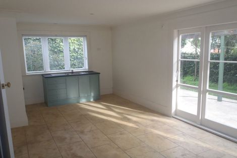 Photo of property in 42 Bassett Road, Remuera, Auckland, 1050
