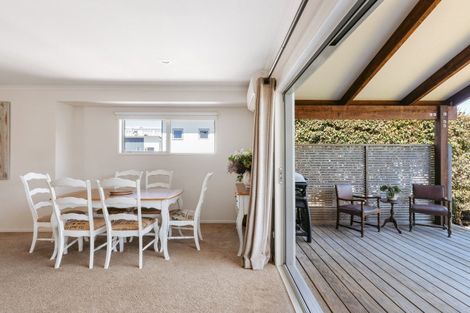 Photo of property in 25 Grove Avenue, Mount Maunganui, 3116