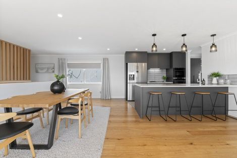 Photo of property in 2/2 Milton Road, Northcote Point, Auckland, 0627