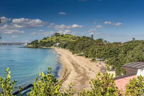 Photo of property in 84a Vauxhall Road, Narrow Neck, Auckland, 0624