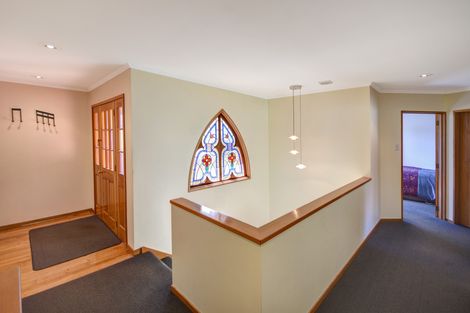 Photo of property in 22 Bayne Terrace, Macandrew Bay, Dunedin, 9014