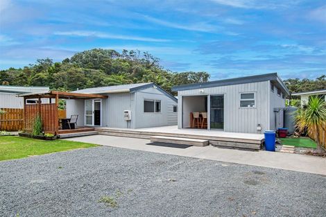 Photo of property in 5 Omutu Street, Oakura, Hikurangi, 0184