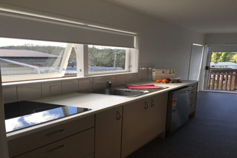 Photo of property in 71 Vandeleur Avenue, Birkdale, Auckland, 0626