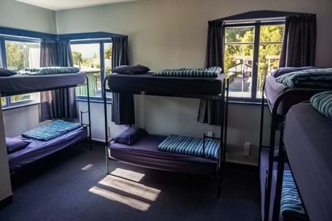 Photo of property in 9 Cron Avenue, Te Atatu South, Auckland, 0610