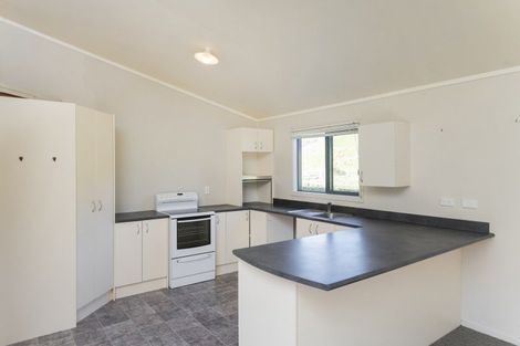 Photo of property in 911 Kanakanaia Road, Whatatutu, Te Karaka, 4091