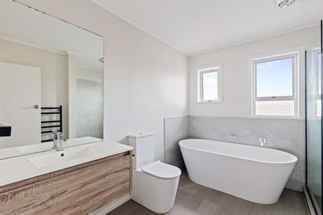 Photo of property in 32 Kingsford Street, Bell Block, New Plymouth, 4312