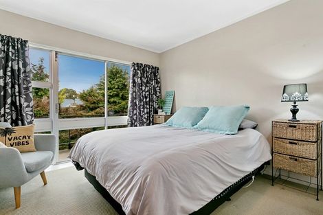 Photo of property in 2/4 Kereru Street, Two Mile Bay, Taupo, 3330