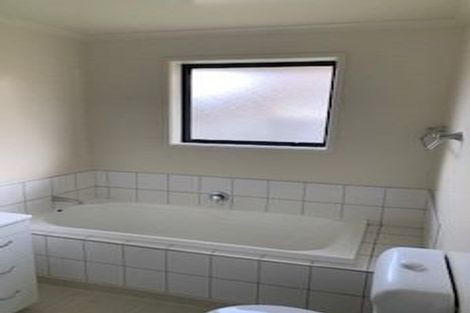 Photo of property in 6 Claywest Place, Glen Eden, Auckland, 0602