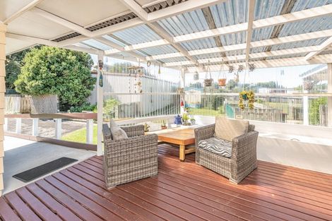 Photo of property in 18 Swinbourne Street, Waverley, 4510