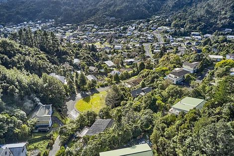 Photo of property in 34 Ngahere Street, Stokes Valley, Lower Hutt, 5019