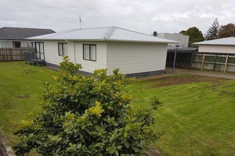 Photo of property in 2/41 Vine Street, Mangere East, Auckland, 2024