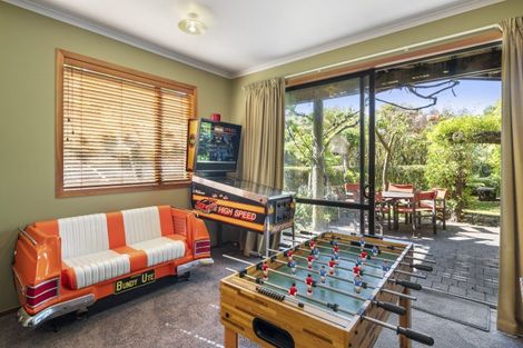 Photo of property in 5 Te Urunga Place, Acacia Bay, Taupo, 3330