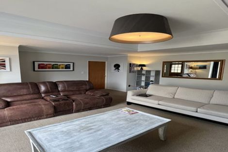 Photo of property in 4/2 Tampin Road, Hillpark, Auckland, 2102