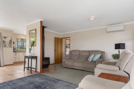 Photo of property in 2 Thornlea Drive, Welcome Bay, Tauranga, 3112