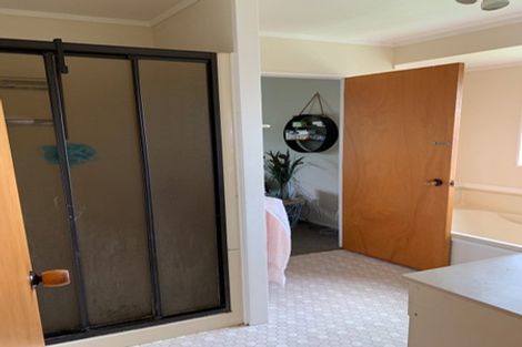 Photo of property in 23 Sandgate Avenue, Botany Downs, Auckland, 2010