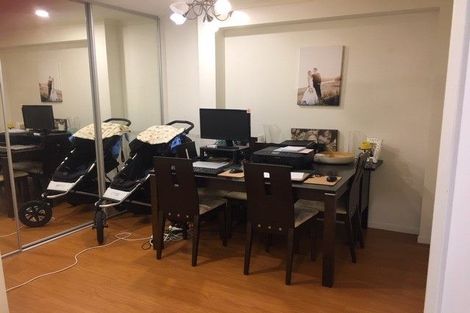 Photo of property in 7/17 Harbour View Road, Te Atatu Peninsula, Auckland, 0610