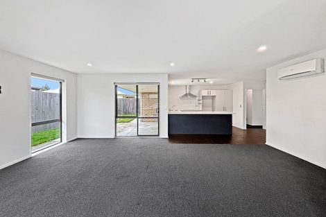 Photo of property in 152a Wainoni Road, Avondale, Christchurch, 8061