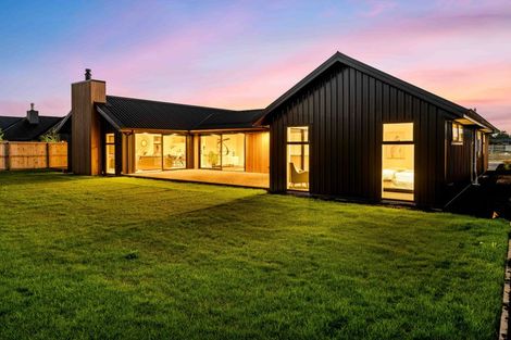 Photo of property in 35 Ridgeland Way, West Melton, 7618