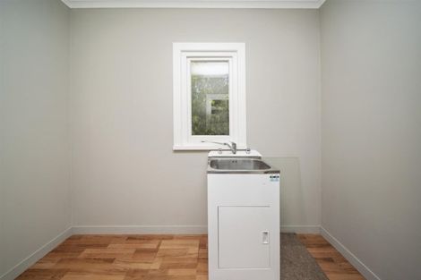 Photo of property in 6 Percy Avenue, Stratford, 4332