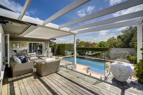 Photo of property in 16 Kopanga Road, Havelock North, 4130