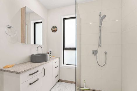 Photo of property in 17 Arthur Street, Whitianga, 3510