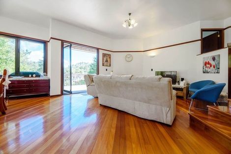 Photo of property in 1008c East Coast Road, Fairview Heights, Auckland, 0630