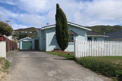 Photo of property in 11 Haumia Street, Johnsonville, Wellington, 6037