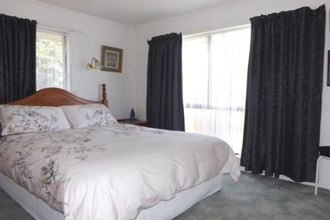 Photo of property in 10 Te Kama Street, Levin, 5510