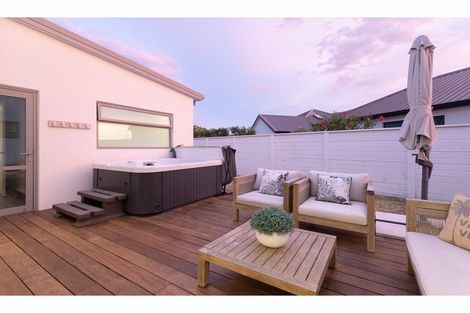 Photo of property in 19 Awatira Drive, Papamoa Beach, Papamoa, 3118