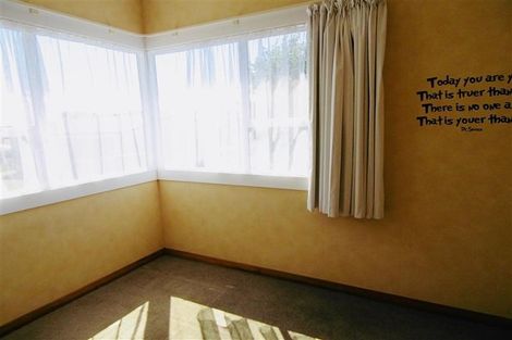 Photo of property in 3b Waimea Street, Westown, New Plymouth, 4310