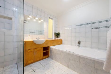 Photo of property in 16 Regal Street, Levin, 5510