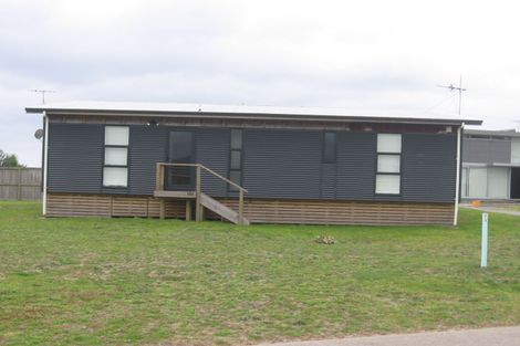 Photo of property in 124 Puka Crescent, Matarangi, Whitianga, 3592