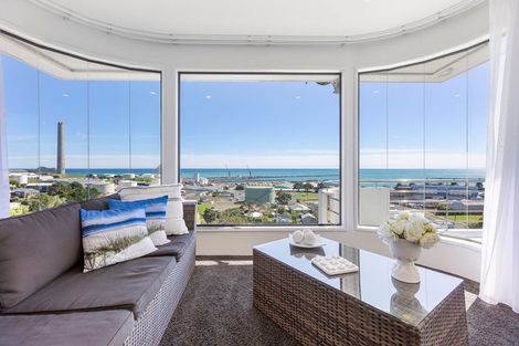 Photo of property in 12c Parris Street, Moturoa, New Plymouth, 4310