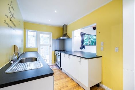 Photo of property in 42 Eatwell Avenue, Paraparaumu Beach, Paraparaumu, 5032