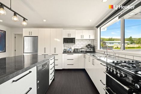 Photo of property in 15 Castleton Street, Allanton, Mosgiel, 9092