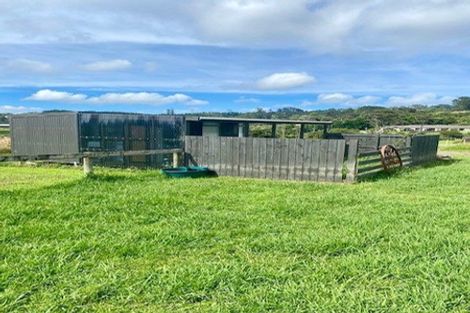 Photo of property in 12e Arrowsmith Road, Waitakere, Auckland, 0782