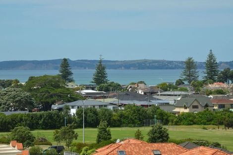 Photo of property in 21 West Hoe Heights, Orewa, 0931