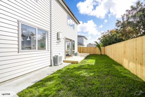 Photo of property in 2 Bahari Drive, Ranui, Auckland, 0612
