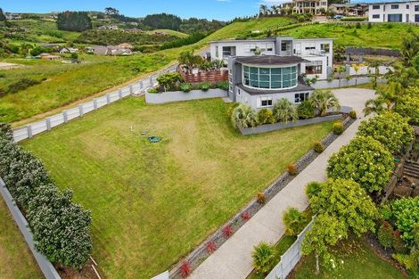 Photo of property in 776 Redoubt Road, Flat Bush, Auckland, 2019