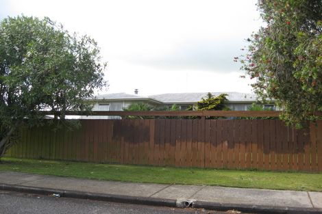 Photo of property in 3 Marybeth Place, Rosehill, Papakura, 2113