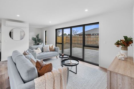 Photo of property in 1 Kakariki Crescent, Carterton, 5713