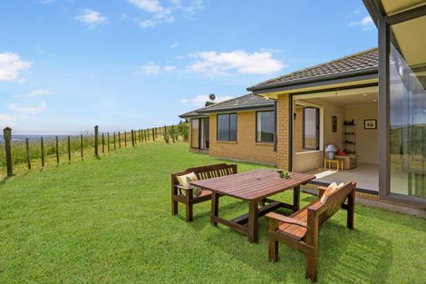 Photo of property in 807 Ponga Road, Opaheke, Papakura, 2584