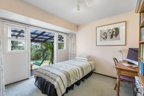 Photo of property in 82 Sylvan Avenue, Northcote, Auckland, 0627