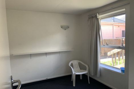 Photo of property in 102 Harbour Terrace, North Dunedin, Dunedin, 9016