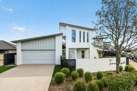 Photo of property in 92 Maanihi Drive, Rototuna North, Hamilton, 3210